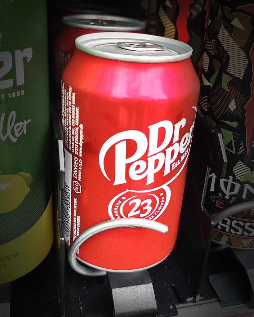 Dr Pepper im Dorfkiosk-Automaten in Pfaffenweiler