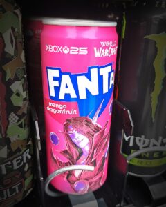 Fanta Strawberry & Kiwi im Dorfkiosk-Automaten in Pfaffenweiler