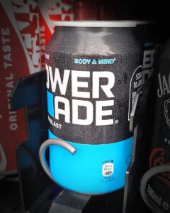 Powerade im Dorfkiosk-Automaten in Pfaffenweiler