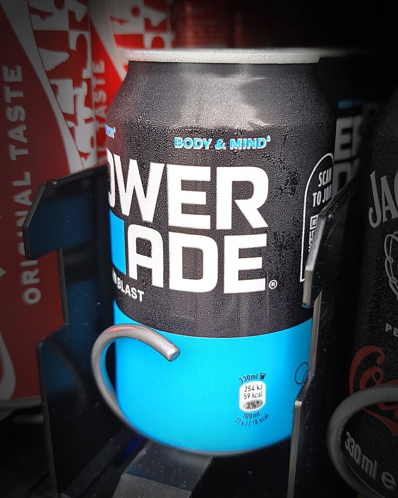 Powerade im Dorfkiosk-Automaten in Pfaffenweiler