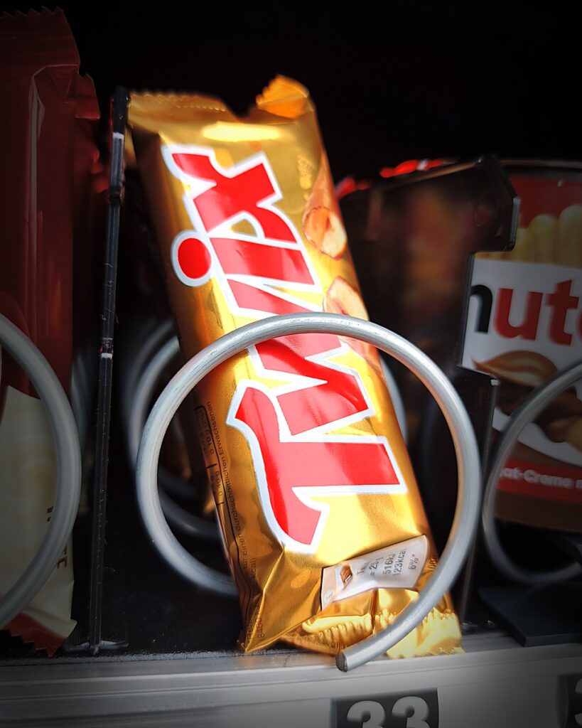 Twix im Dorfkiosk-Automaten in Pfaffenweiler